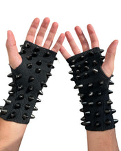 Load image into Gallery viewer, Studmuffin NYC Spike Fingerless Glove
